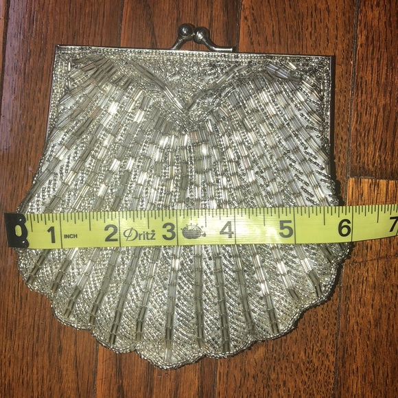 Silver beaded clutch - Picture 4 of 7